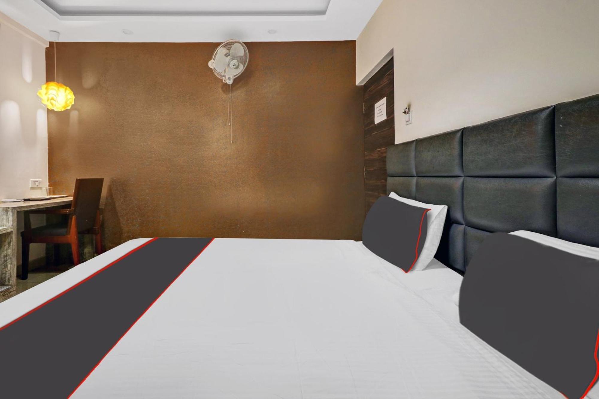 Super Collection O Manasi Residency Hotel Bangalore Buitenkant foto