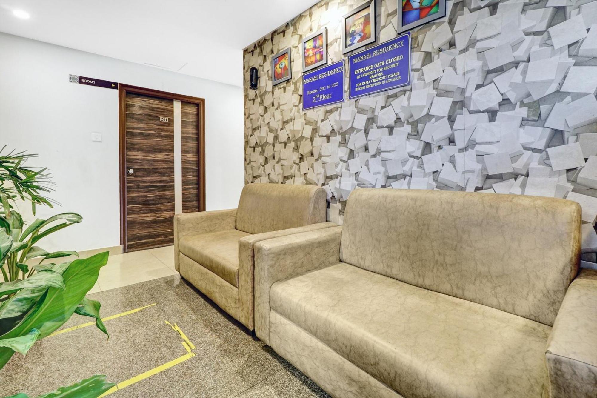 Super Collection O Manasi Residency Hotel Bangalore Buitenkant foto